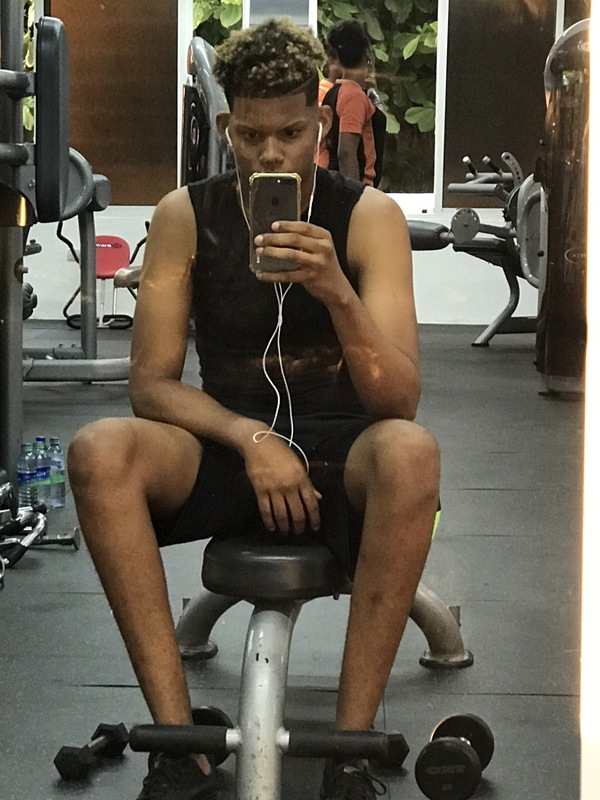 Date this tall Dominican Republic man Anderson from Santo Domingo DO35118