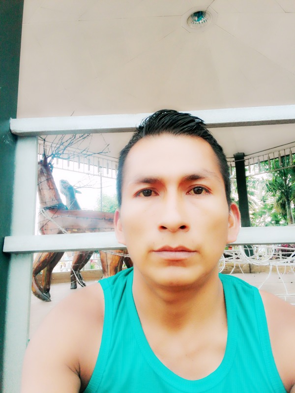 Date this sensual Ecuador man Mauro from Santiago EC337