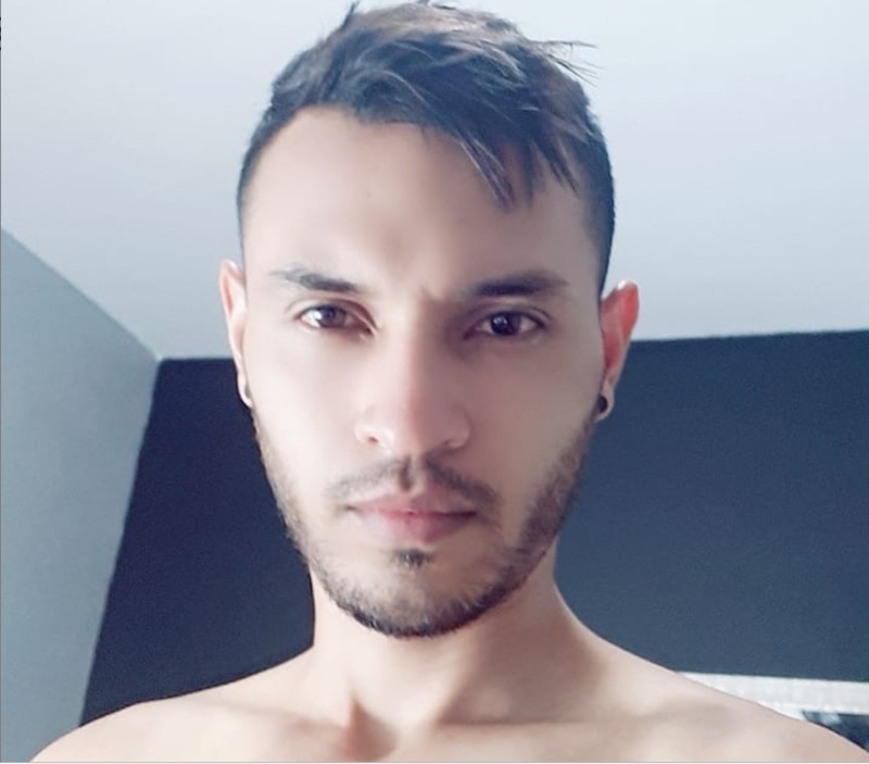 Date this hard body Colombia man Miguel from Medellin CO25554
