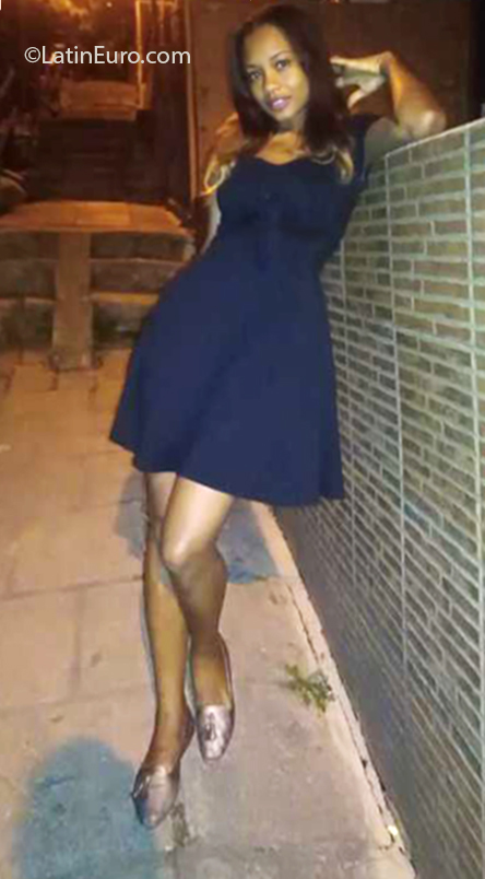 Date this young Colombia girl Nore from Medellin CO25561