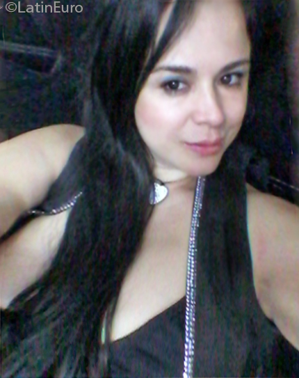 Date this foxy Colombia girl Luce from Medellin CO25568