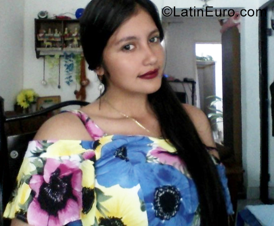 Date this exotic Colombia girl Lucia from Bogota CO25631