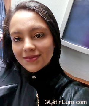 Date this athletic Colombia girl Anguely from Bogota CO25740