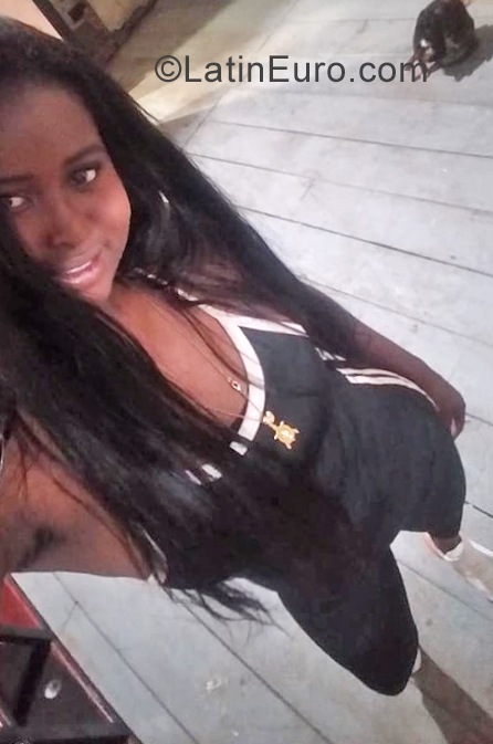 Date this delightful Colombia girl Yendi from Bogota CO25847