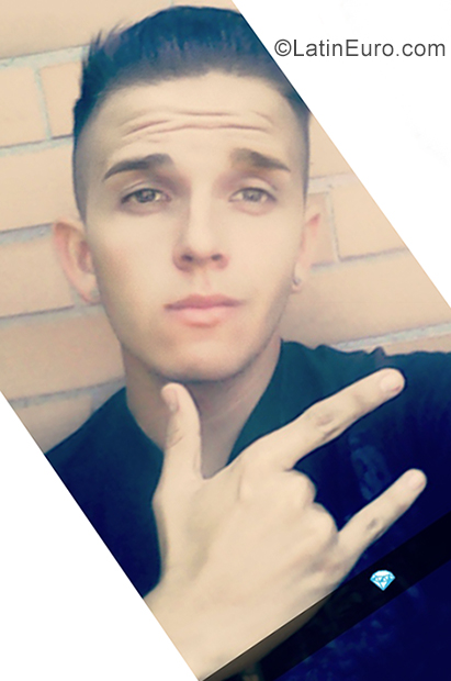 Date this charming Venezuela man Greg from Merida VE2557