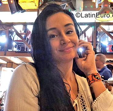 Date this tall Colombia girl Lina from Bogota CO25838