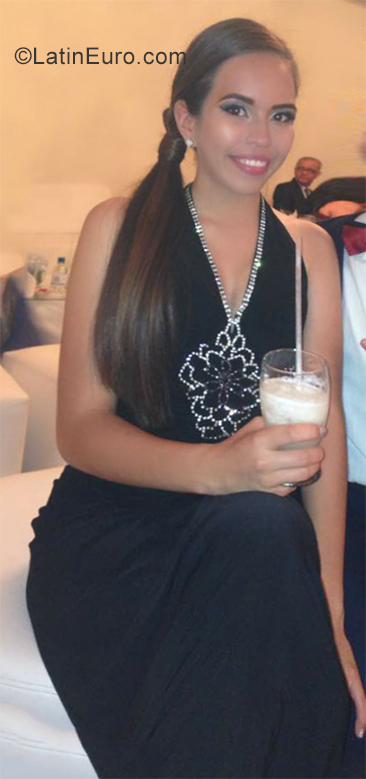 Date this passionate Venezuela girl Veruchkia from Barquisimeto VE2662