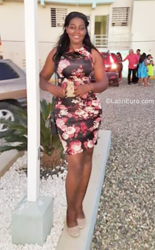 Date this exotic Dominican Republic girl Josefina from Mao Valverde DO37217