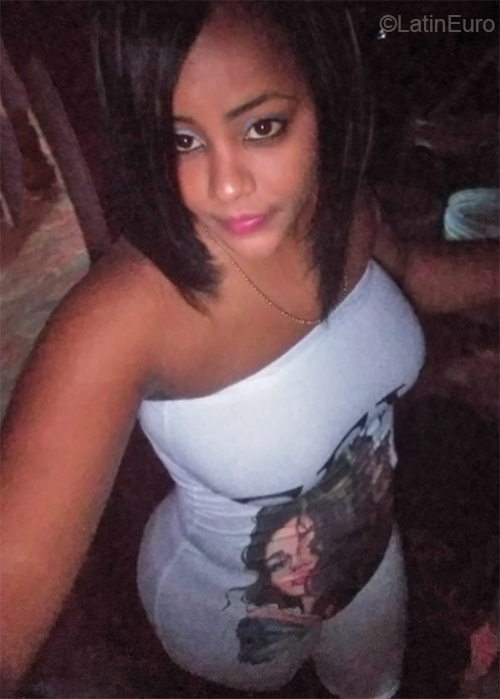 Date this pretty Dominican Republic girl Yennifer from San Pedro Macoris DO36747