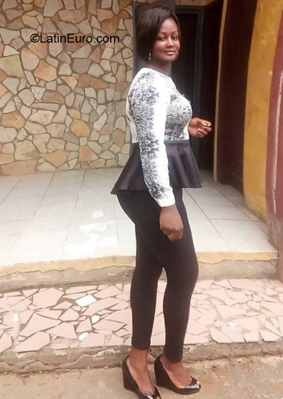 Date this fun Cameroon girl Pierette from Yaounde CM278