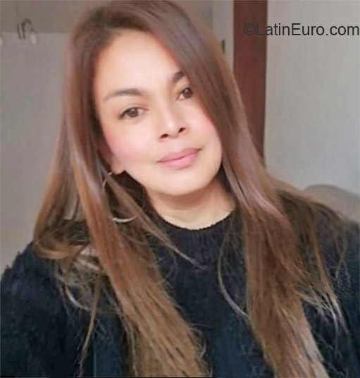 Date this sultry Colombia girl Leydes from Bogota CO25955