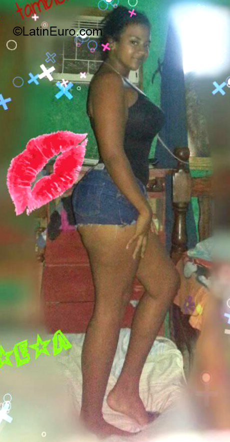 Date this hard body Venezuela girl Mary from Caracas VE2670