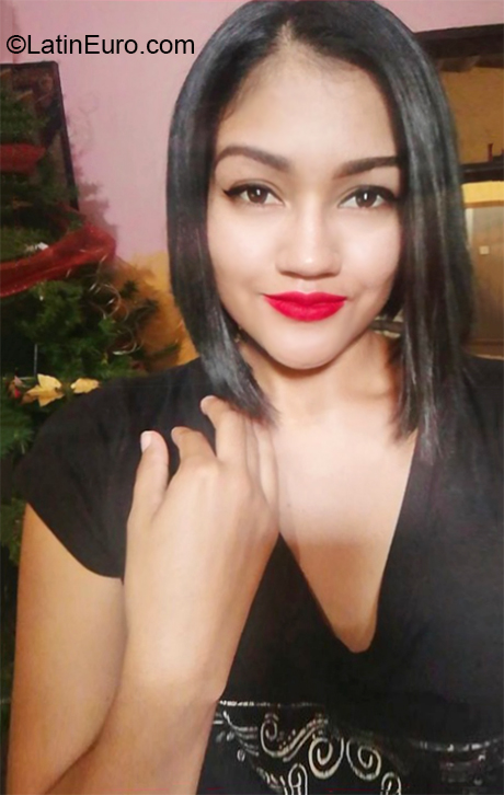 Date this delightful Venezuela girl Eduarlis from La Victoria VE2697