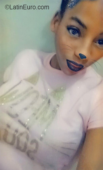 Date this attractive Dominican Republic girl Ruth from Santo Domingo DO36087