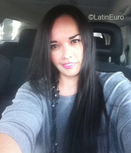 Date this delightful Mexico girl Paola from Leon MX1692