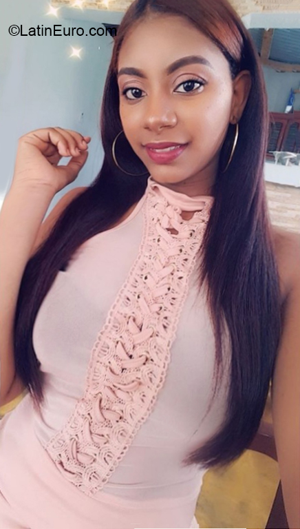 Date this beautiful Dominican Republic girl Estefany from San Antonio De Guerra DO36142