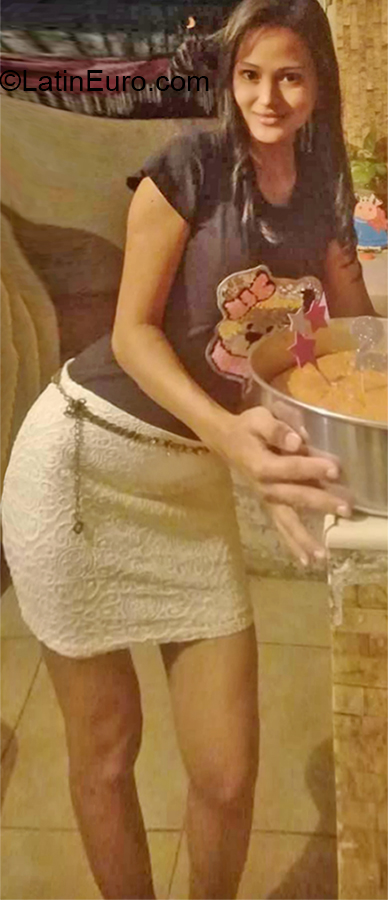 Date this good-looking Venezuela girl Carolina from Ciudad Guayana VE2733