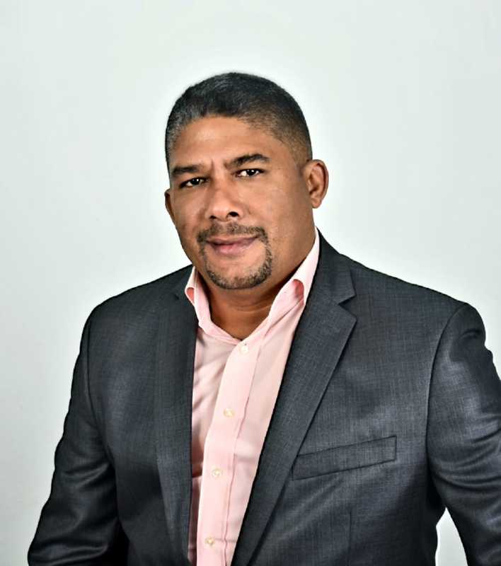 Date this athletic Dominican Republic man Angel from Santo Domingo DO36219