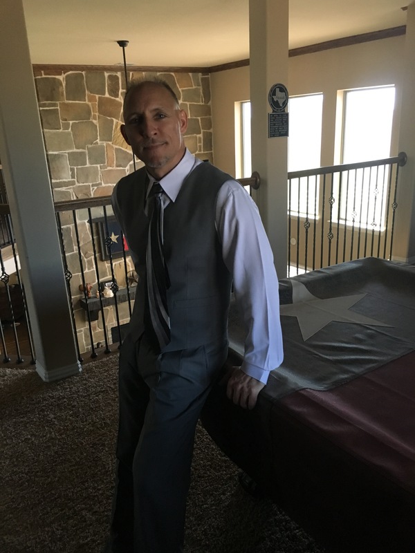 Date this happy United States man Brent from Dallas US20360