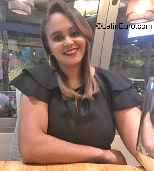 Date this stunning Dominican Republic girl Miguelina from La Vega, Rep Dom DO36284