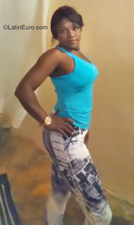 Date this tall Dominican Republic girl Alejandra from Santo Domingo DO36295