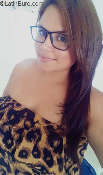 Date this georgeous Colombia girl Laura from Barranquilla CO26731