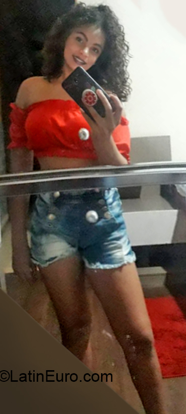 Date this charming Brazil girl Isabela from Porto Alegre BR10940