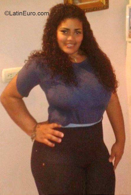 Date this funny Venezuela girl Nati from Venezuela VE2748
