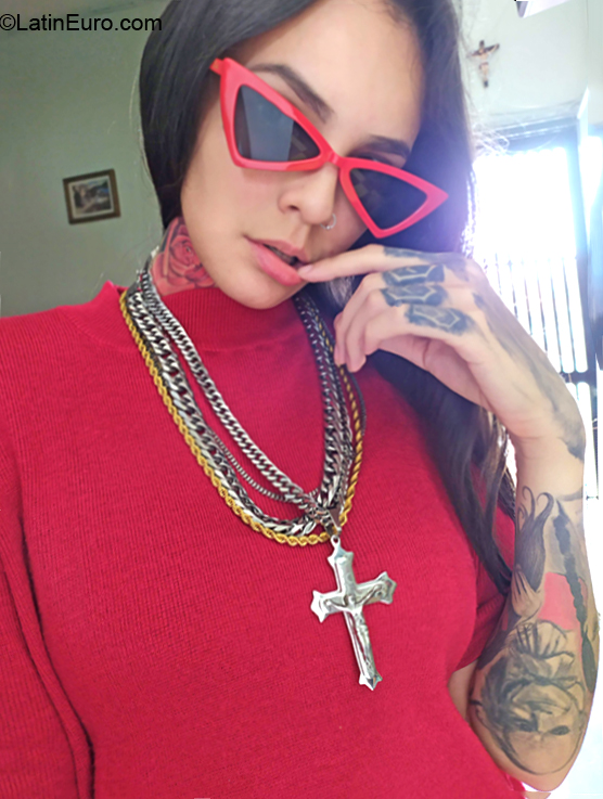 Date this sultry Venezuela girl Amber from Carcas VE2768