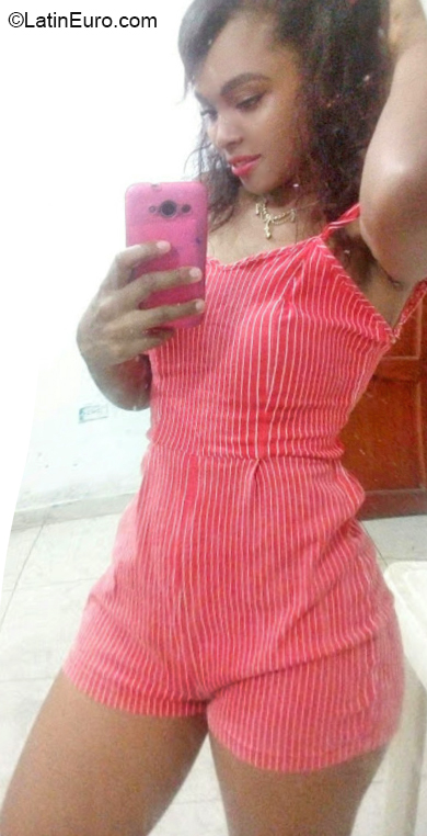 Date this georgeous Colombia girl Isabel from Quibdo CO26272