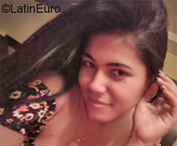 Date this cute Venezuela girl Ana Paula from Caracas VE2796