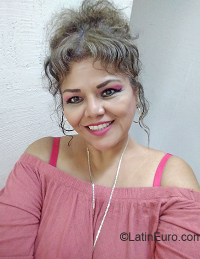 Date this nice looking Mexico girl Patricia from Coahuila MX1718