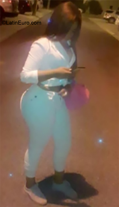 Date this georgeous Dominican Republic girl Keisha from Santo Domingo DO36689