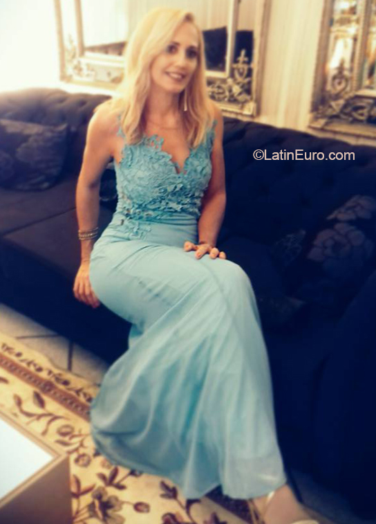 Date this georgeous Brazil girl Nycole from Salvador BR10966