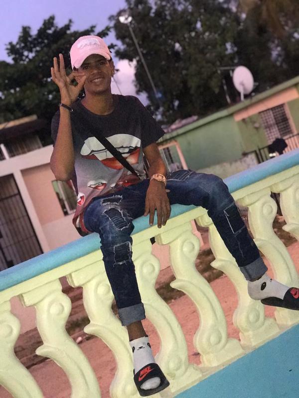 Date this georgeous Dominican Republic man Randy from San Isidro DO36782