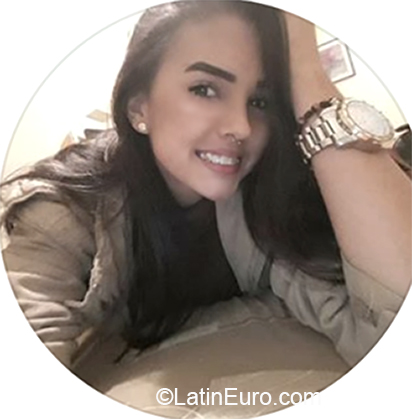 Date this charming Venezuela girl Consta from  VE3653
