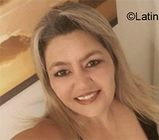Date this nice looking Brazil girl Blondesingle from Jundiai BR11103
