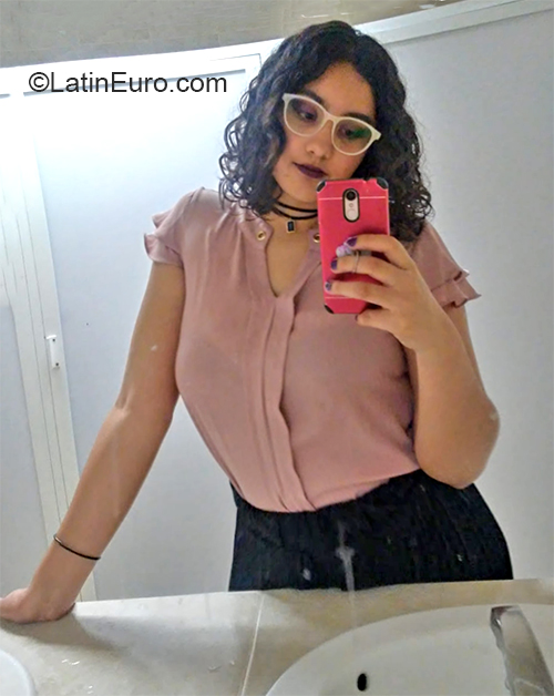 Date this hard body Mexico girl Lupita from Zacatecas MX1732