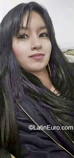 Date this hot Colombia girl Milena from Bogota CO26492