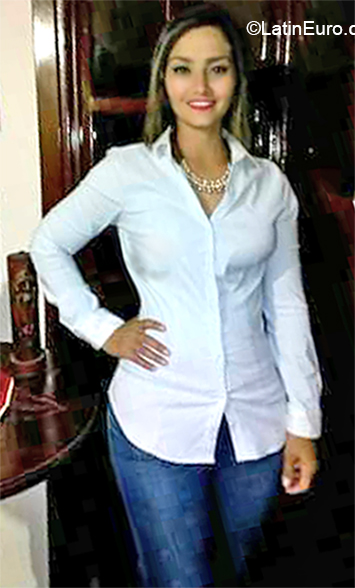 Date this tall Venezuela girl Liliany from San Juan de los Morros VE2885