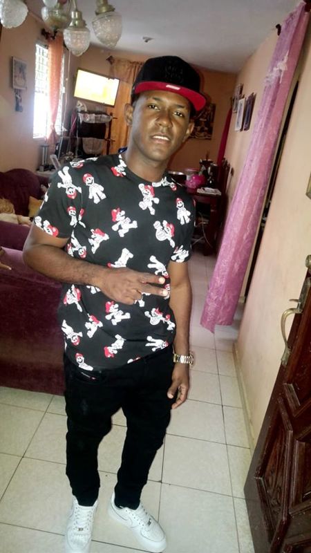 Date this tall Dominican Republic man Estarlin from Santo Domingo Este DO37084