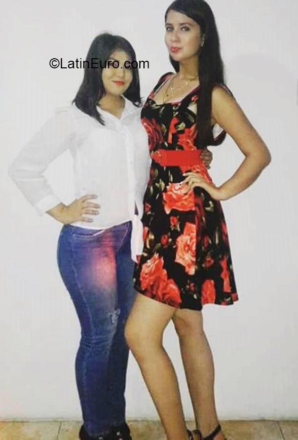 Date this delightful Venezuela girl Antonela from Caracas VE2966