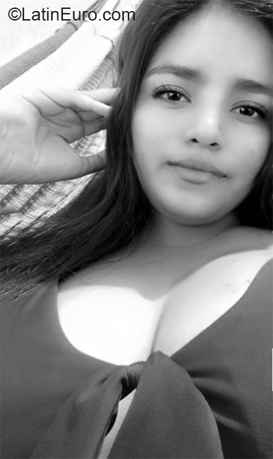 Date this passionate Mexico girl Maria from Tapachula MX1775