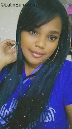 Date this tall Dominican Republic girl Eliany from Santo Domingo DO37376
