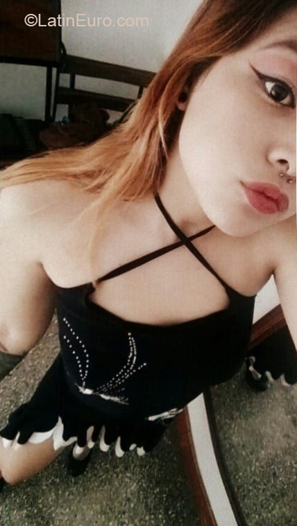 Date this delightful Venezuela girl Rosa from Caracas VE2990