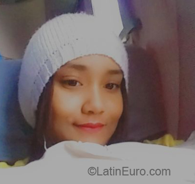 Date this funny Dominican Republic girl Zeuni from Santo Domingo DO37438