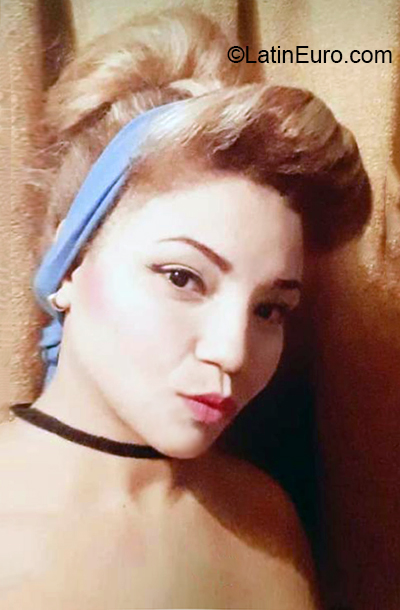 Date this attractive Venezuela girl Franyelis from Caracas VE3011