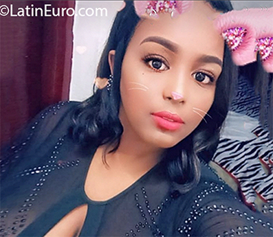 Date this stunning Dominican Republic girl Maria from Santo Domingo DO37533
