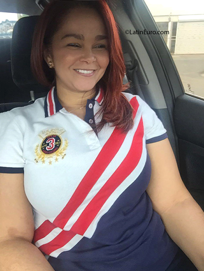 Date this delightful Dominican Republic girl Minerva from Santo Domingo DO37589