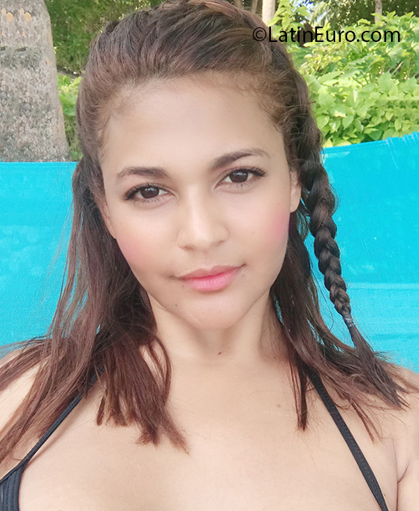 Date this funny Colombia girl Jessica from Medellin CO26947